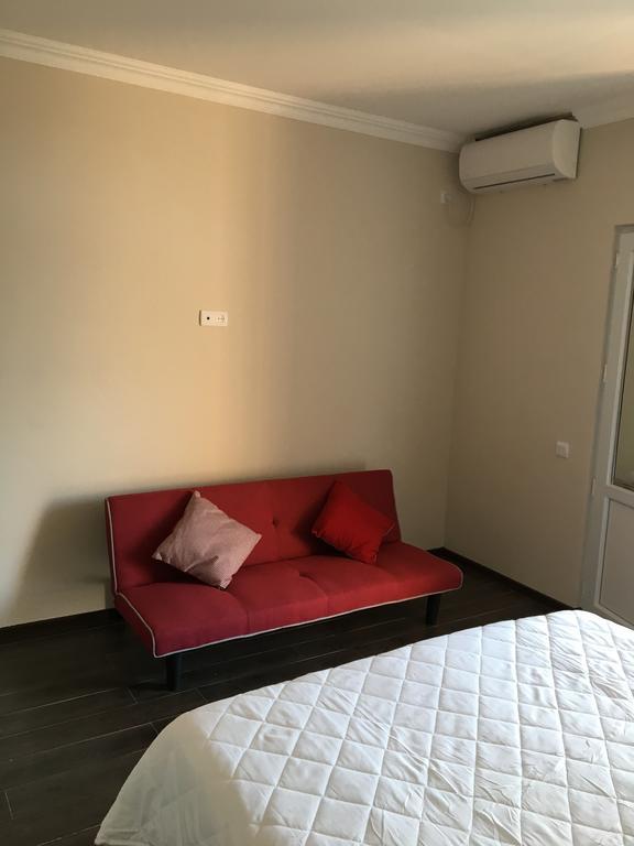 Guest House Kobuleti On Aghmashenebeli Eksteriør billede