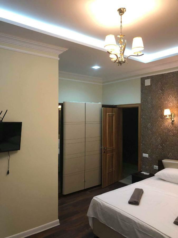 Guest House Kobuleti On Aghmashenebeli Eksteriør billede
